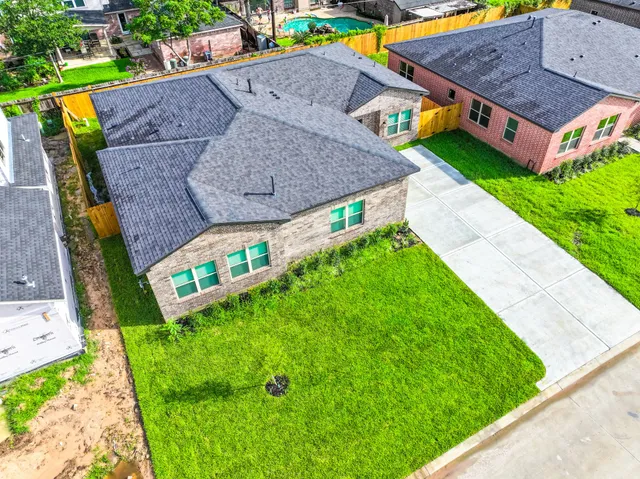 $380,000 | 2618 Piemonte Avenue Cir Spring, Spring, TX 77388