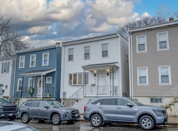 $929,999 | 31 Wordsworth Street, Boston, MA 02128