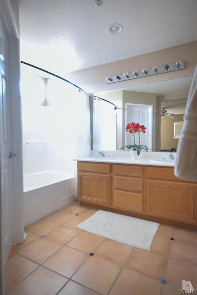 843 Pivot Point Way Oxnard, CA 93035 - Photo 9 of 21 a room with a cabinets and a dresser