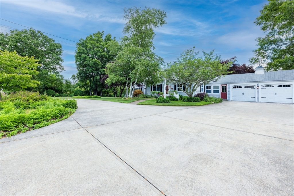 1324 Main Street Acushnet, MA 02743 - Photo 36 of 36