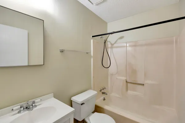 $1,400 | 108 Canvasback Drive, Unit B, Summerville, SC 29483