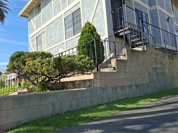 $599,000 | 1805 Vine Street, Unit F, Alhambra, CA 91801