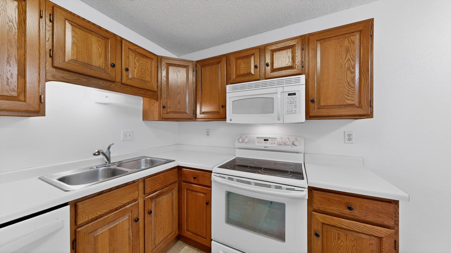 1825 Perlich Avenue, Unit 106 Red Wing, MN 55066 - Photo 11 of 30