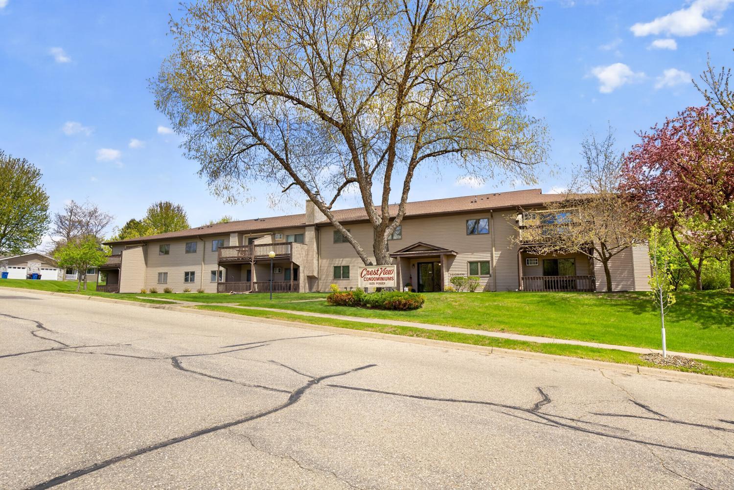 1825 Perlich Avenue, Unit 106 Red Wing, MN 55066 - Photo 5 of 30