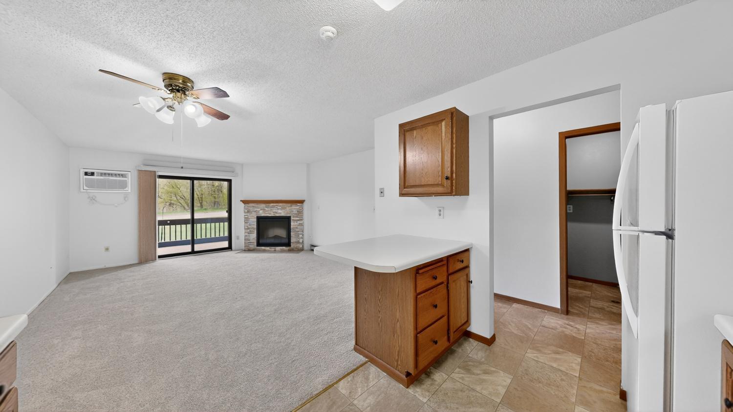 1825 Perlich Avenue, Unit 106 Red Wing, MN 55066 - Photo 9 of 30
