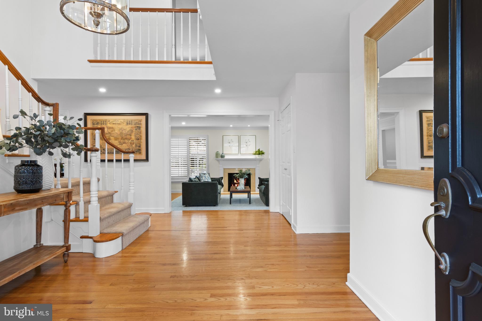 217 Ravenscliff Road Wayne, PA 19087 - Photo 11 of 64 Beautiful two story entry hall.