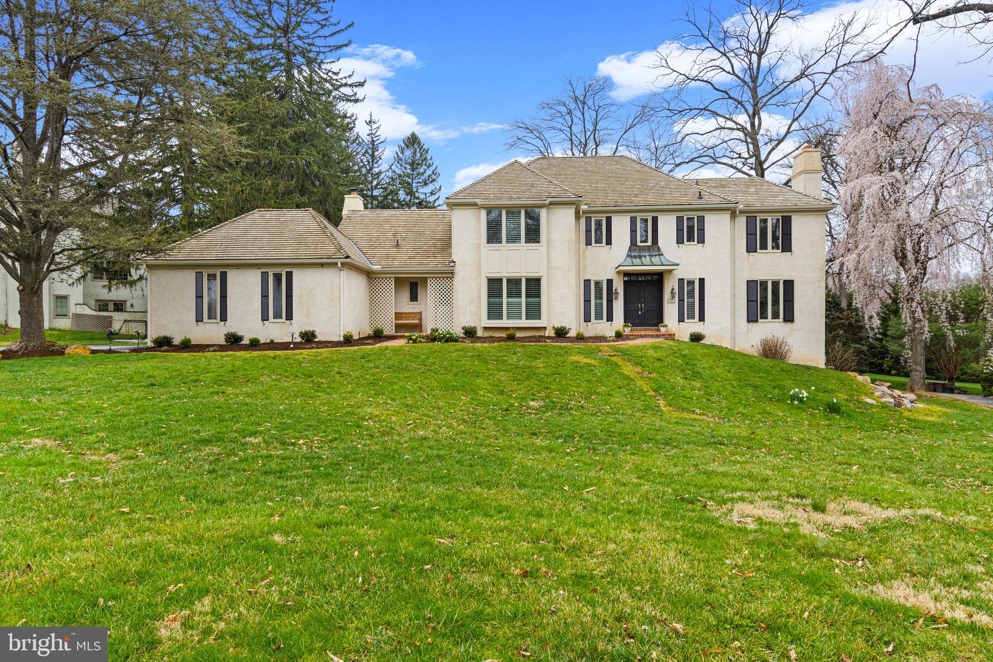 217 Ravenscliff Road Wayne, PA 19087 - Photo 2 of 64