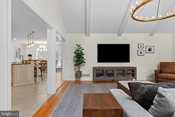 $1,850,000 | 217 Ravenscliff Road, Wayne, PA 19087