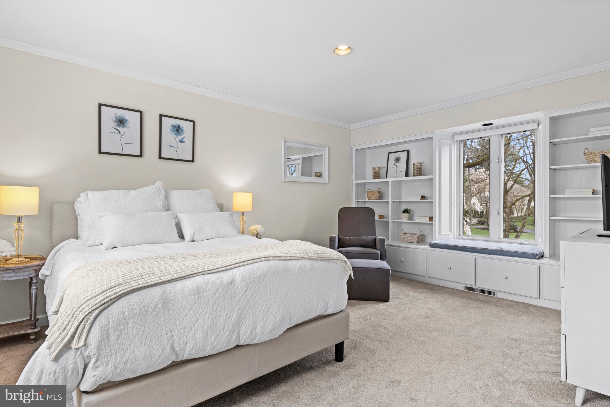 217 Ravenscliff Road Wayne, PA 19087 - Photo 58 of 64 Bright with nice built-ins