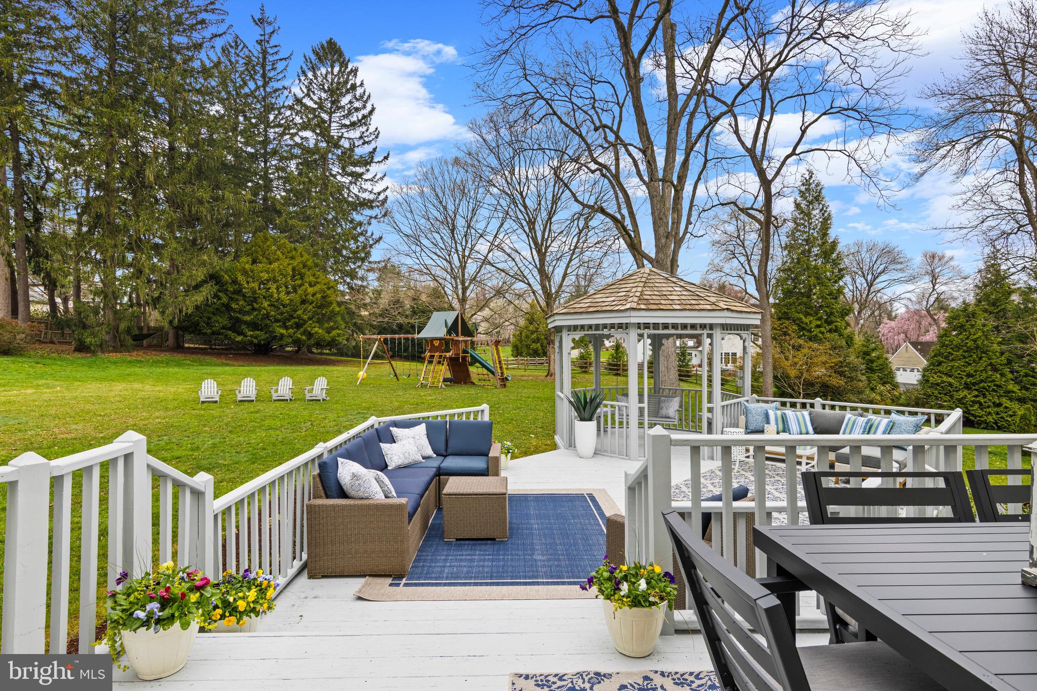 217 Ravenscliff Road Wayne, PA 19087 - Photo 7 of 64 The ultimate entertaining deck!
