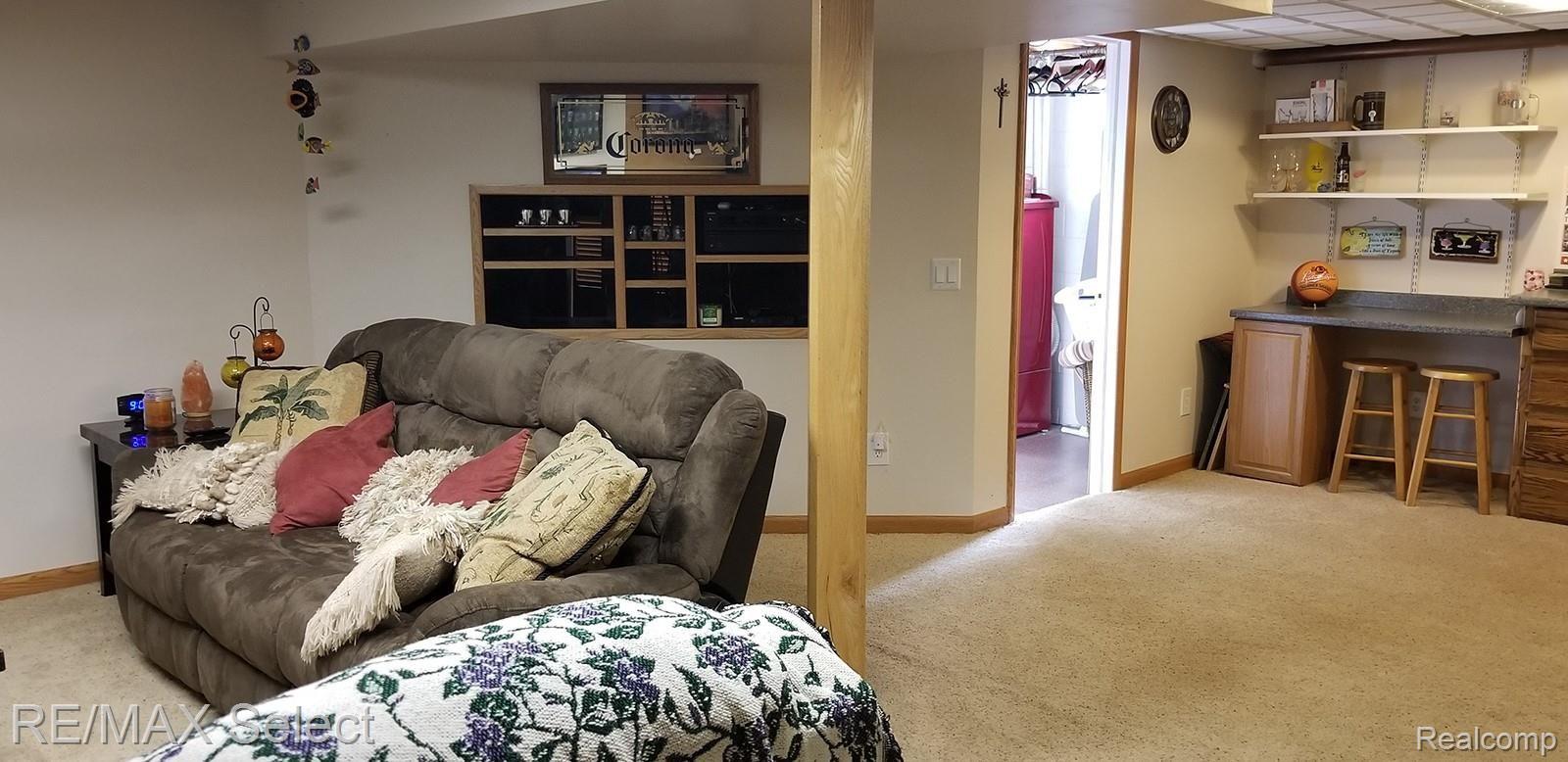 4461 Stoney Ridge Road Flint, MI 48507 - Photo 44 of 68 family room 4.jpg