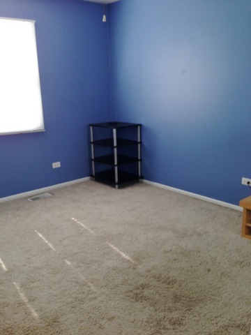 714 Inverrary Lane Deerfield, IL 60015 - Photo 10 of 17 a view of an empty room with a window