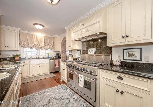 $550,000 | 1201 Westwood Street, Pascagoula, MS 39567