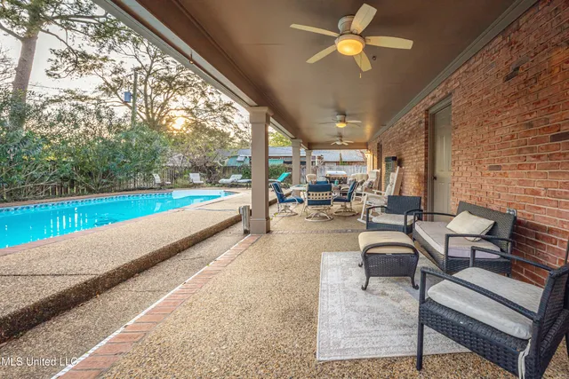 $550,000 | 1201 Westwood Street, Pascagoula, MS 39567