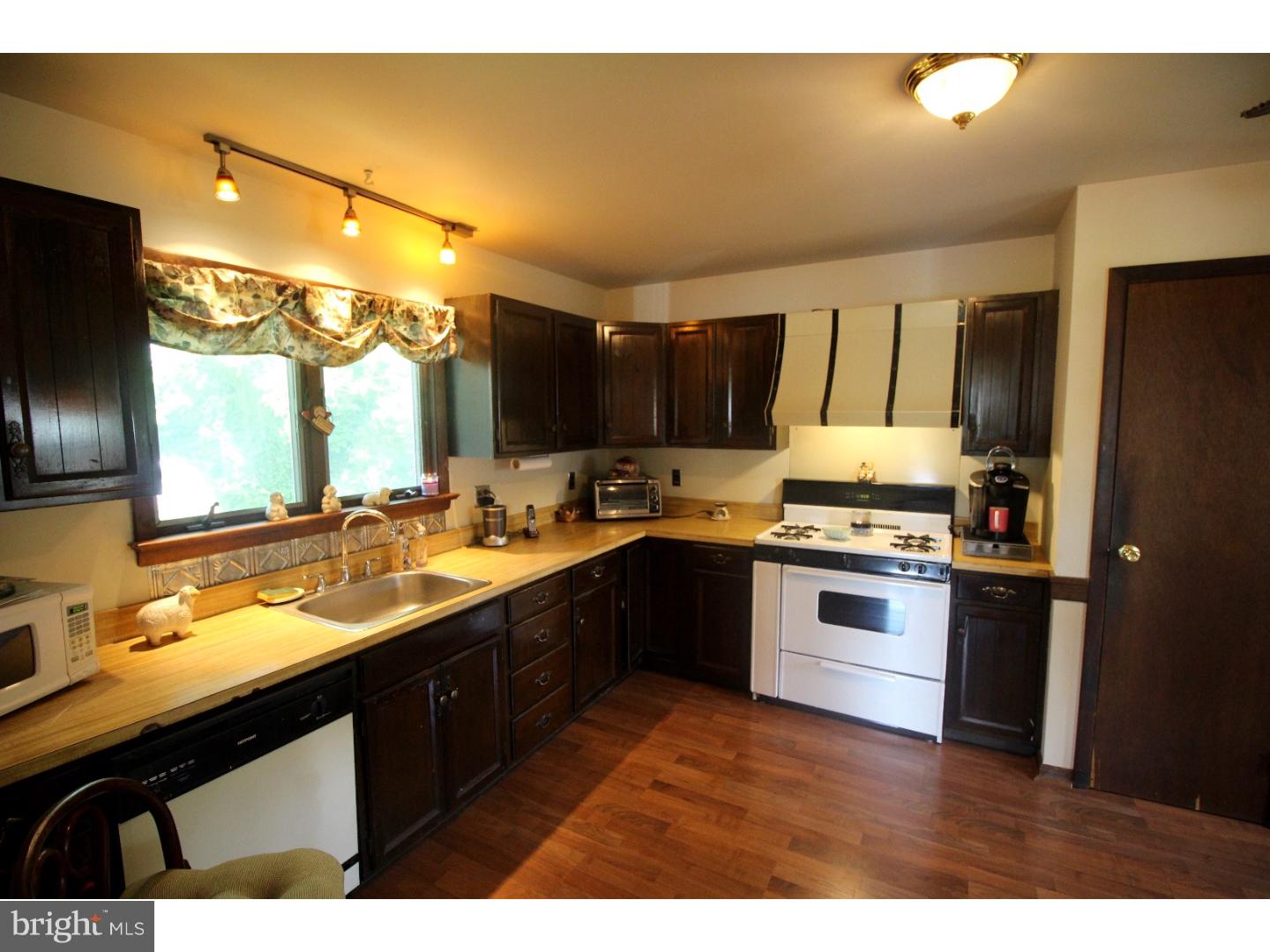 324 Keller Road Glendora, NJ 08029 - Photo 8 of 24 Gallery Image 8