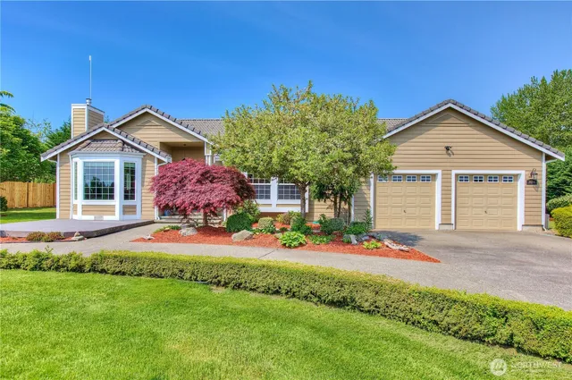 $725,000 | 29216 39th Avenue South, Roy, WA 98580