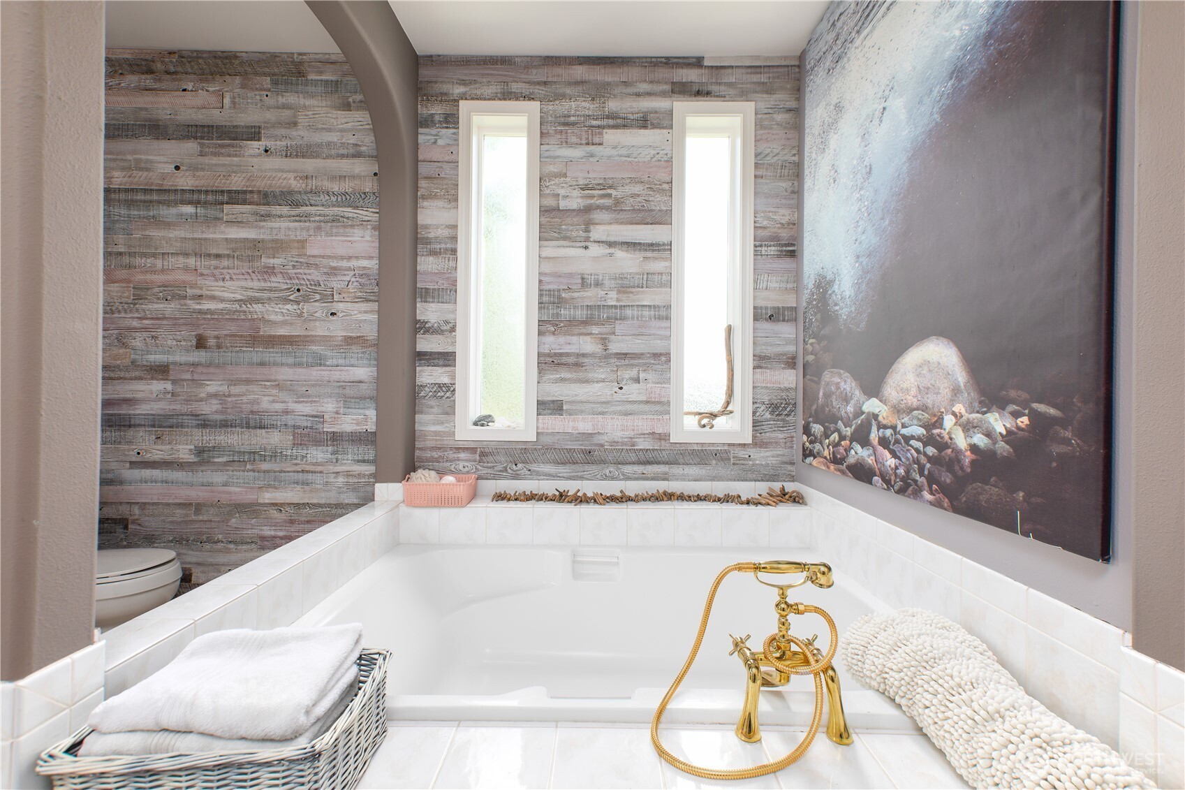 29216 39th Avenue South Roy, WA 98580 - Photo 29 of 38 a bath tub sitting next to a window
