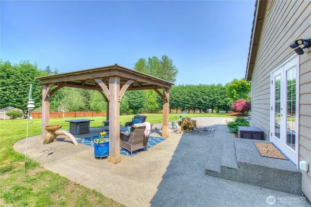 $725,000 | 29216 39th Avenue South, Roy, WA 98580