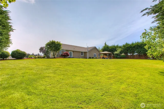 $725,000 | 29216 39th Avenue South, Roy, WA 98580