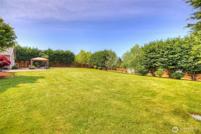 $725,000 | 29216 39th Avenue South, Roy, WA 98580