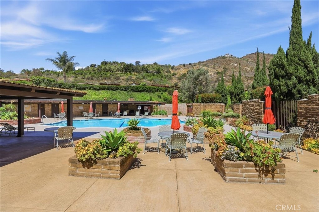 4729 Vía Tala Fallbrook, CA 92028 - Photo 37 of 51 Community Pool