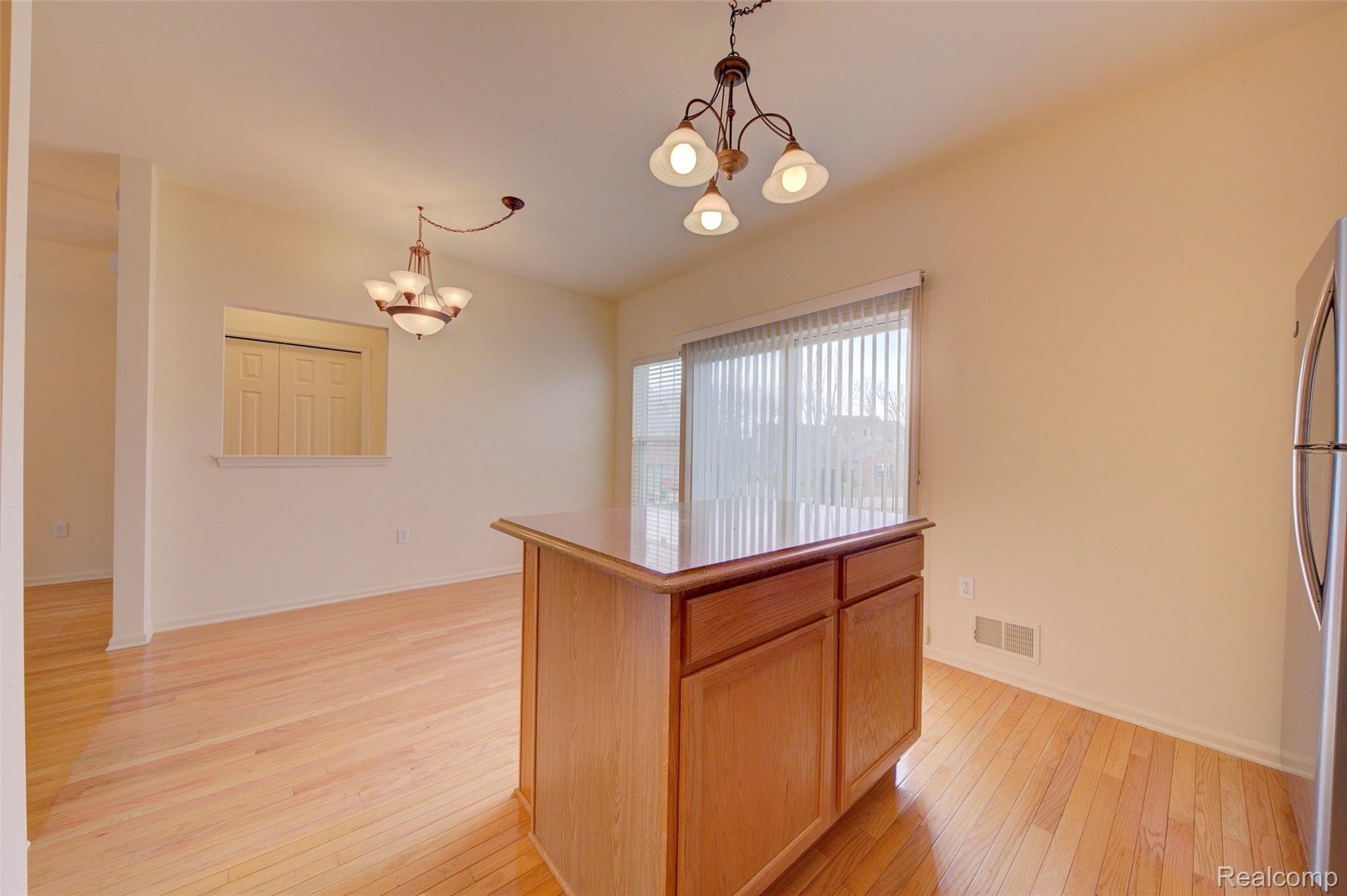 710 Cherry Orchard Road Canton, MI 48188 - Photo 9 of 42 9 Kitchen-Eat In Area.jpg
