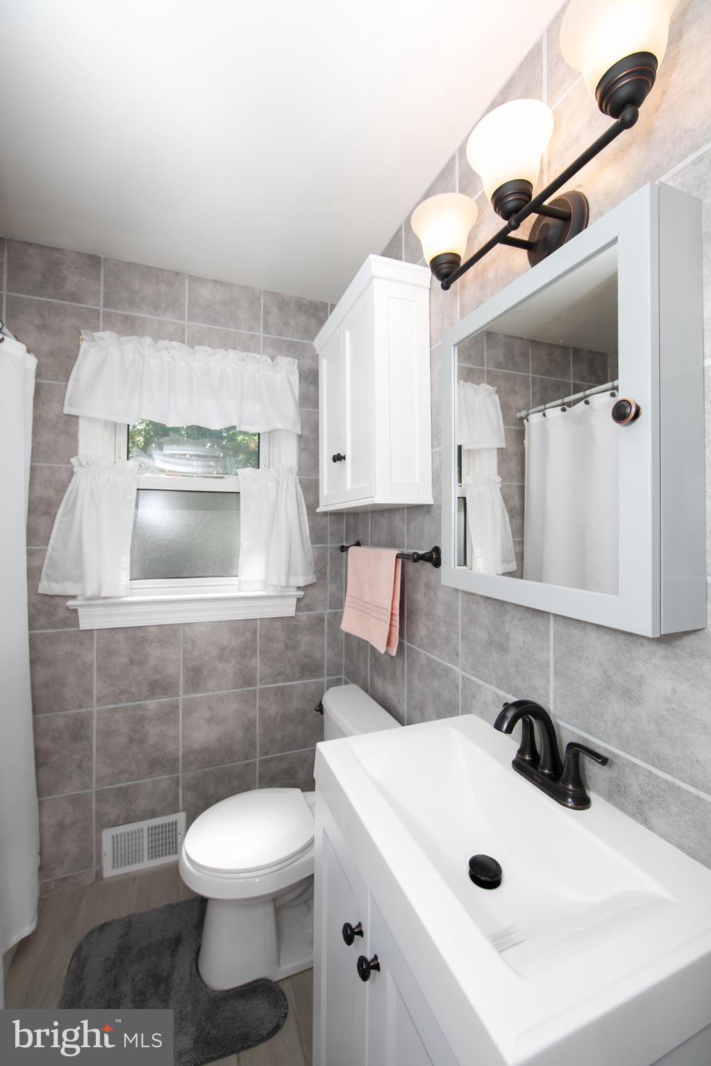 1204 Wayne Road Haddonfield, NJ 08033 - Photo 17 of 37