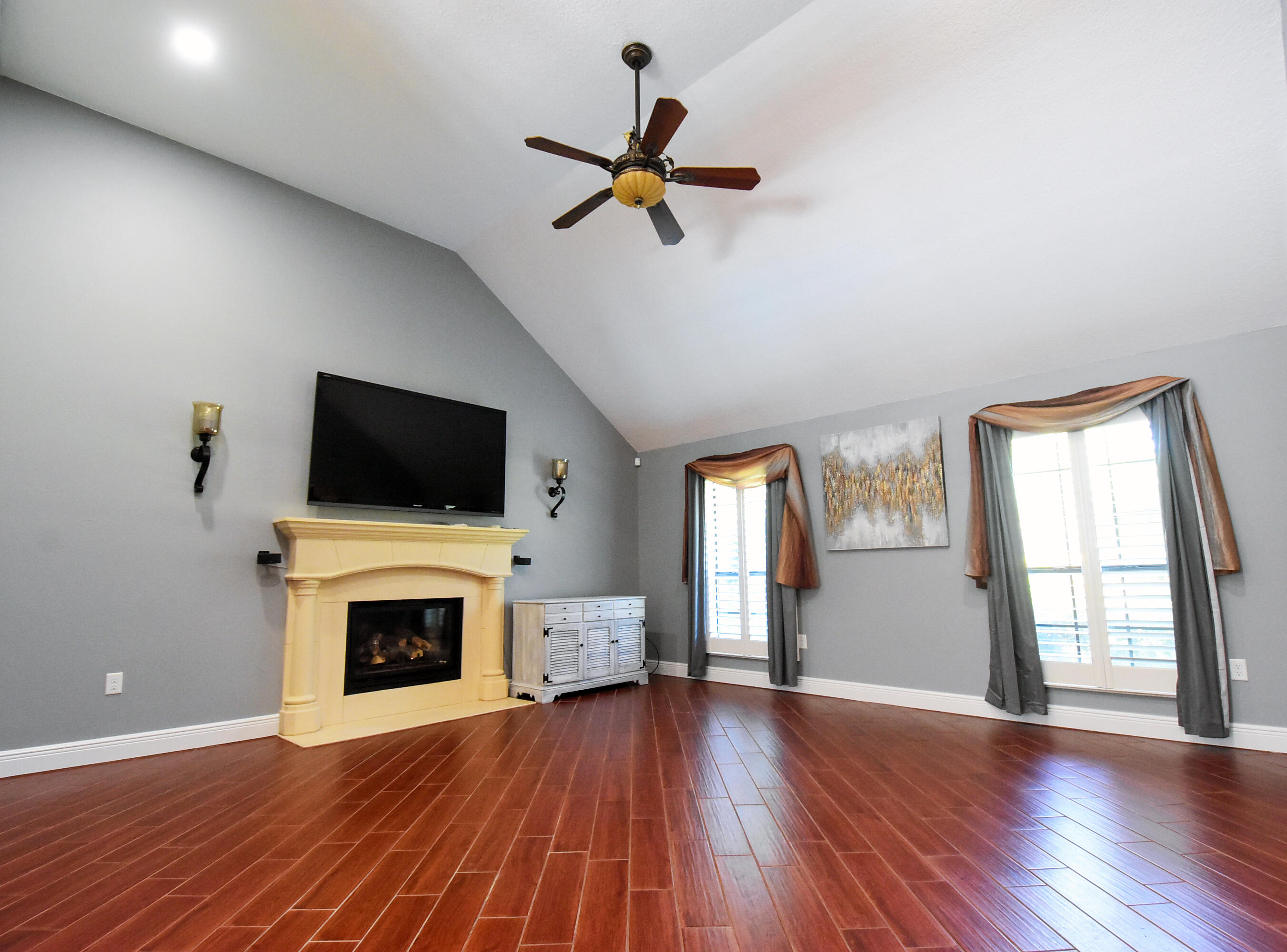 940 Ridgewood Way Niceville, FL 32578 - Photo 5 of 36 Gallery Image 5