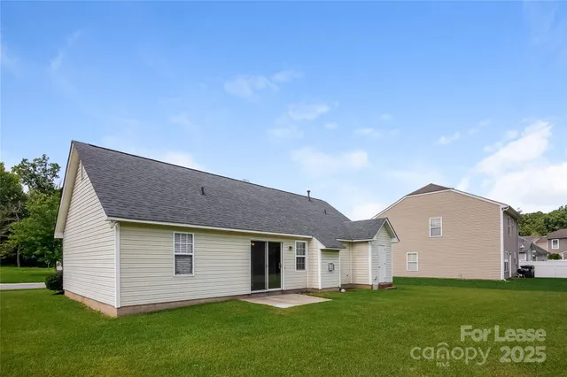 $1,645 | 1533 Long Paw Lane, Charlotte, NC 28214