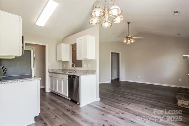 $1,645 | 1533 Long Paw Lane, Charlotte, NC 28214