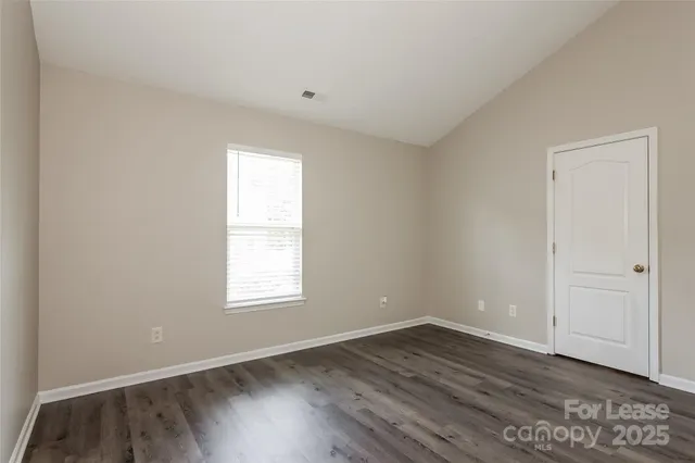 $1,645 | 1533 Long Paw Lane, Charlotte, NC 28214