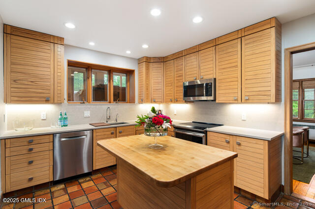 234 Wire Mill Road Stamford, CT 06903 - Photo 12 of 38 P_1748631000437_130_HudsonCP_234WireMill