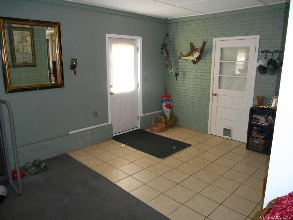 2451 Emmanuel Church Road Conover, NC 28613 - Photo 5 of 24 Gallery Image 5