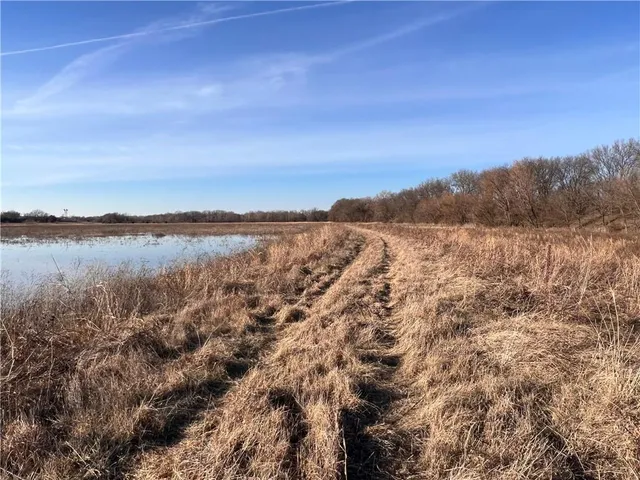 $566,000 | South 10th Street, Parsons, KS 67357