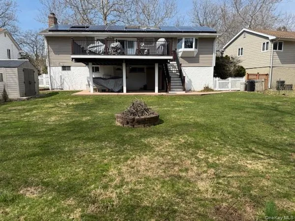 $1,500 | 5 Sage Court, Huntington Station, NY 11746