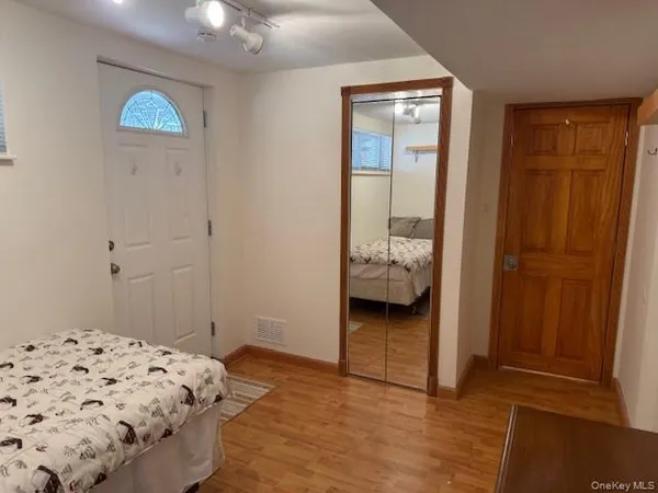 $1,500 | 5 Sage Court, Huntington Station, NY 11746