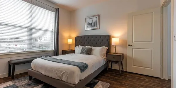 $2,999 | 1000 Fort Worth Avenue, Unit 2515, Dallas, TX 75208