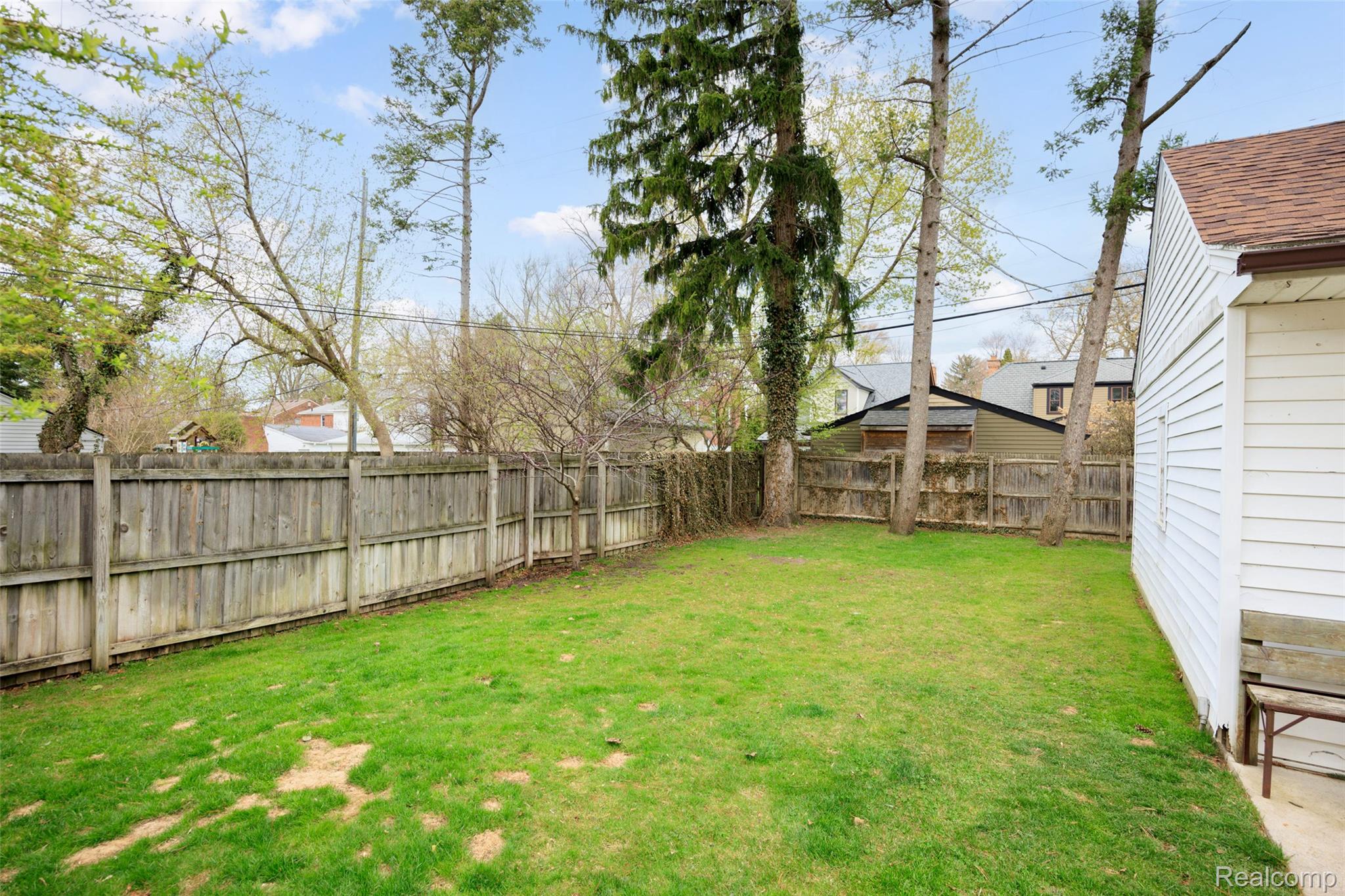 244 Kerby Road Grosse Pointe, MI 48236 - Photo 42 of 53 View of fenced backyard
