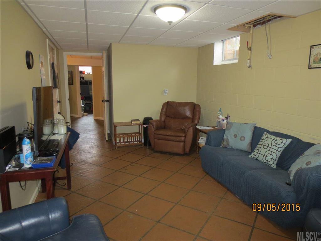 1423 Boston Road Newton, NC 28658 - Photo 8 of 20 Gallery Image 8