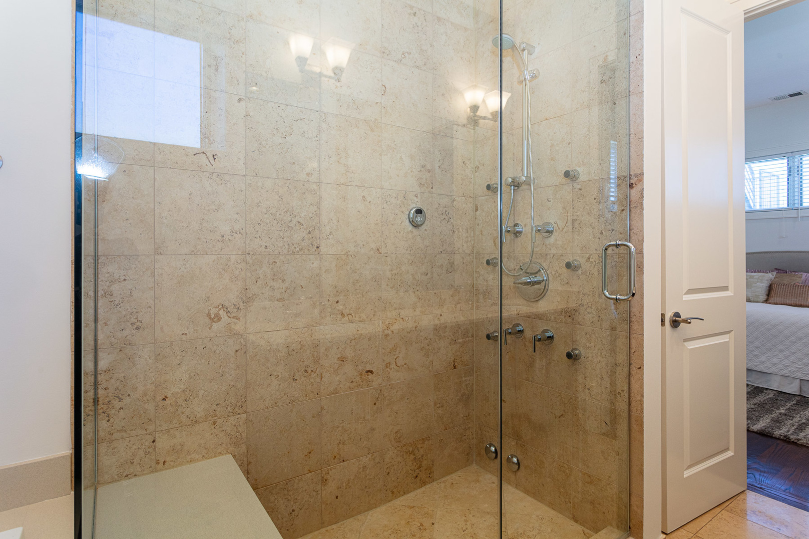 1838 West Rice Street, Unit 3 Chicago, IL 60622 - Photo 20 of 29 a bathroom with a shower