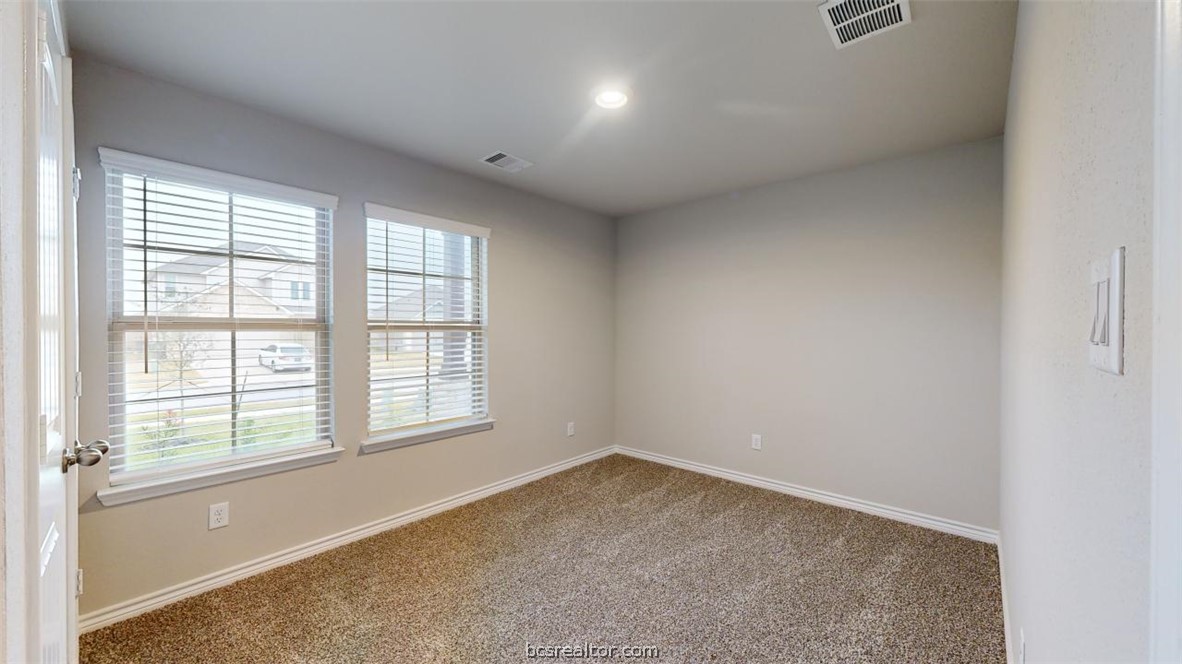 2148 Chief Street Bryan, TX 77807 - Photo 9 of 31