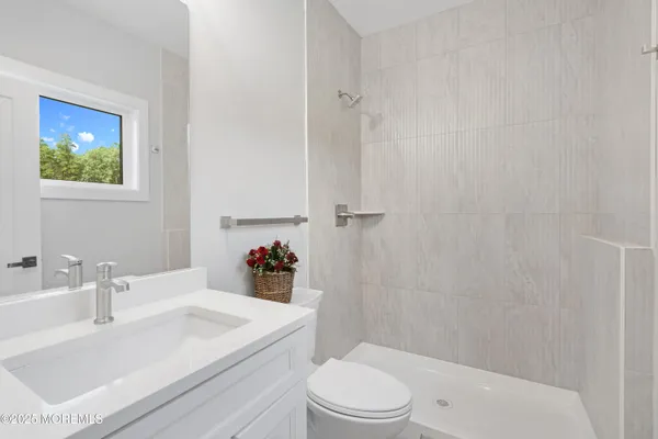 $1,750,000 | 8 Haystack Court, Howell, NJ 07731