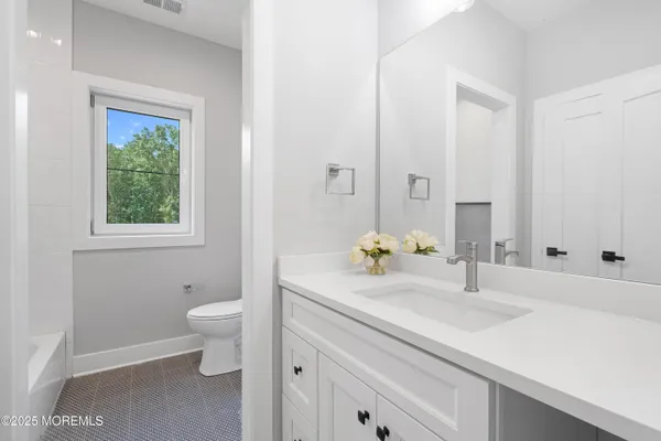 $1,750,000 | 8 Haystack Court, Howell, NJ 07731