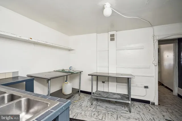 $250,000 | 131 Rancocas Road, Mount Holly, NJ 08060