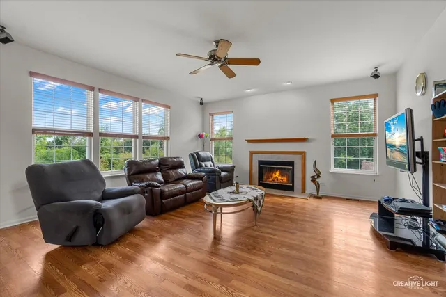 $499,000 | 281 Boulder Court, Gilberts, IL 60136