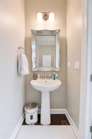 $750,000 | 1209 Parker Drive, Glenview, IL 60025