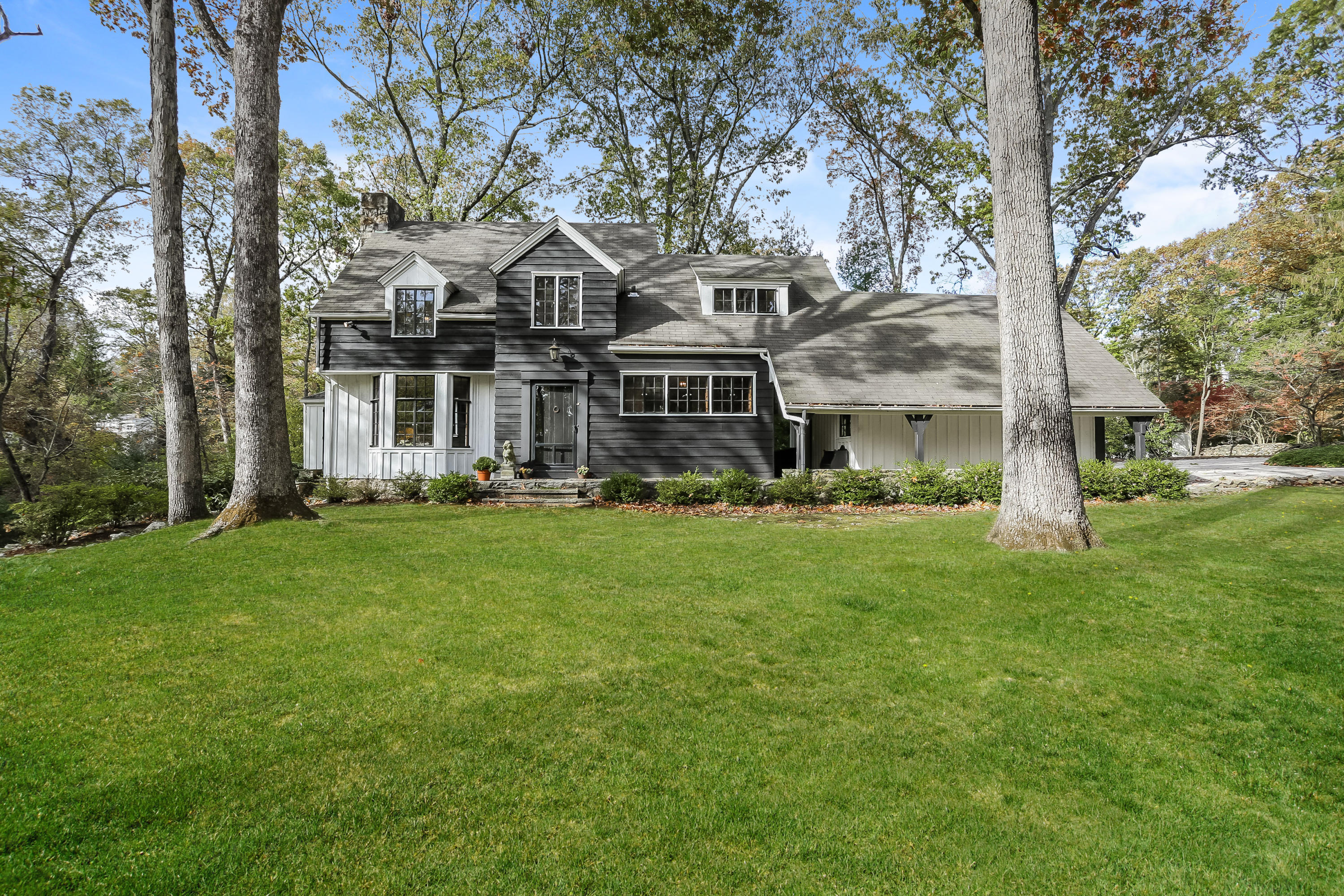 43 Birch Road Darien, CT 06820 - Photo 1 of 32 000-photo-front-view-8726854
