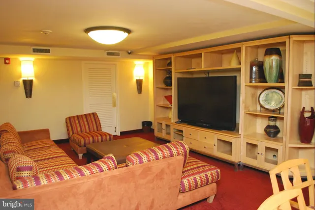 $249,000 | 950 25th Street Northwest, Unit 106N, Washington, DC 20037