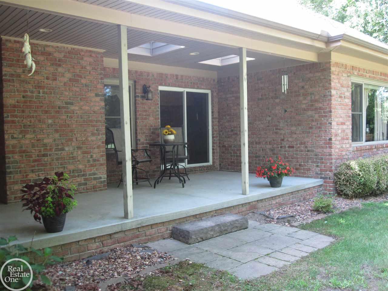 51172 Baker Road Chesterfield, MI 48047 - Photo 9 of 53