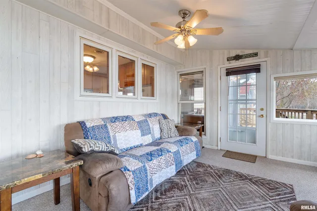 $129,900 | 4523 South Concord Street, Davenport, IA 52802